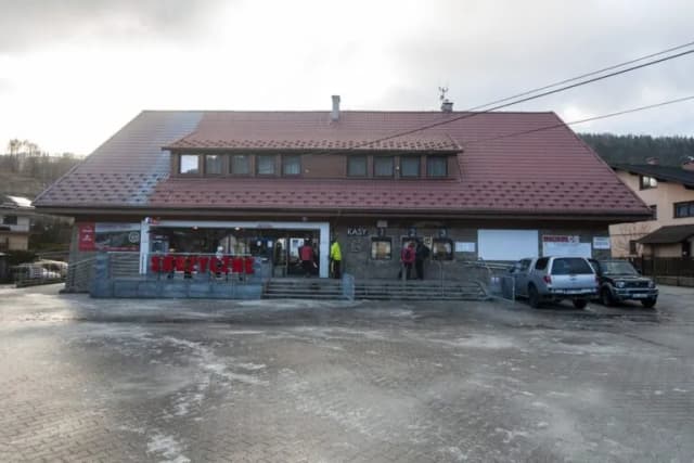 Wyciąg narciarski krzesełkowy: najlepsze miejsca i ceny biletów Wyciąg narciarski krzesełkowy: najlepsze miejsca i ceny biletów
